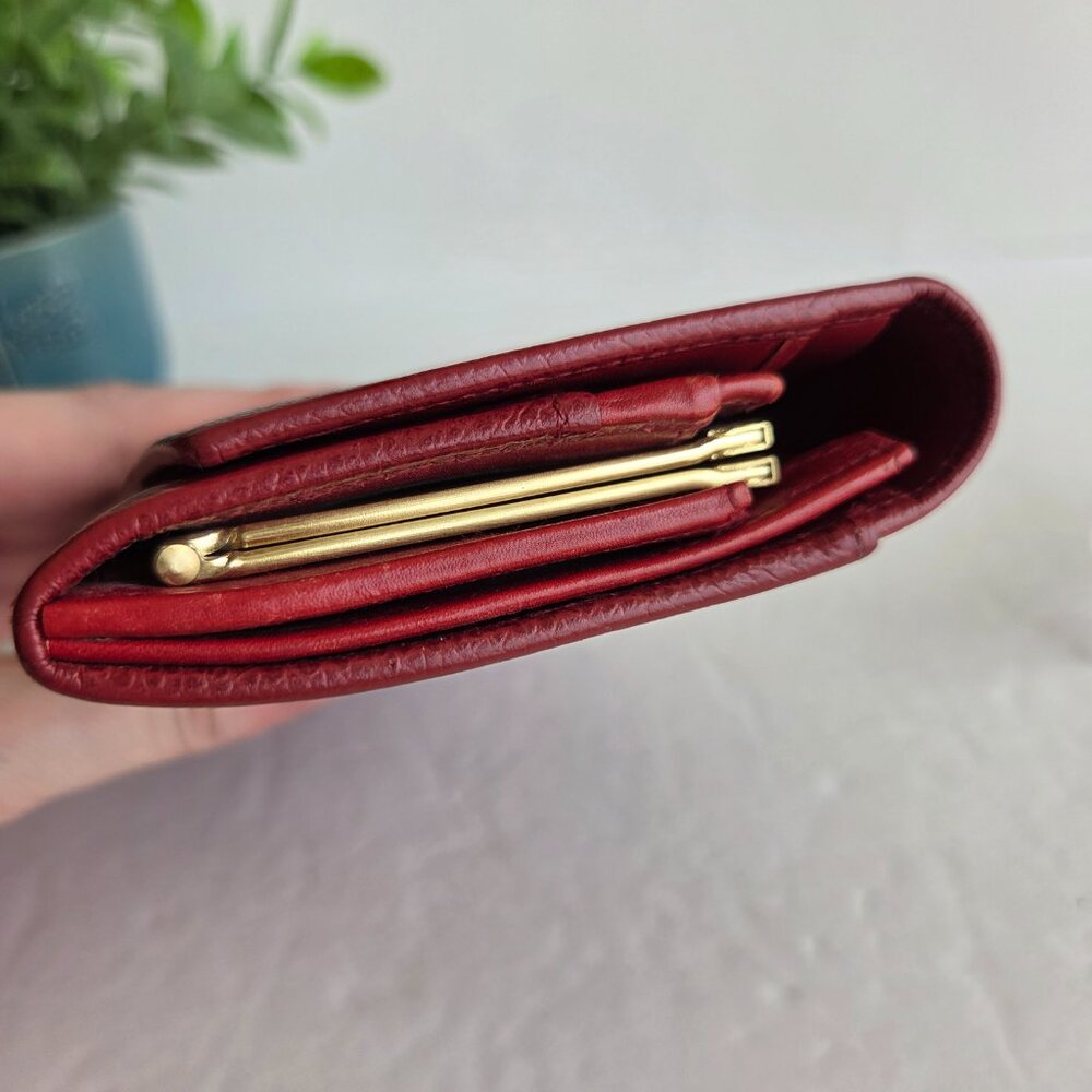 EUC Vintage Coach Madison Envelope Clutch Wallet in Garnet – Made in Italy - Picture 4 of 10